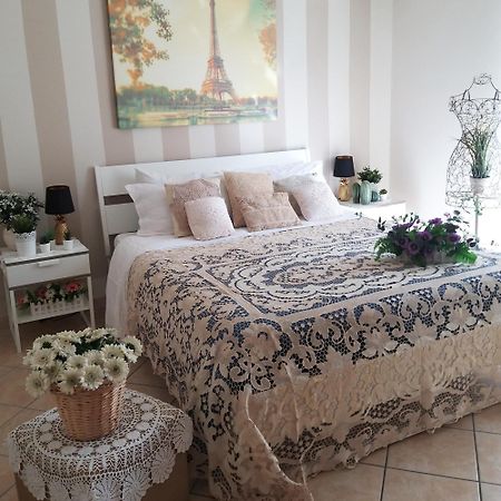 Отель Charming Gea San Felice a Cancello Номер фото